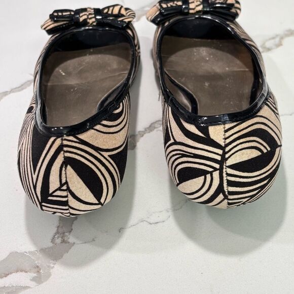 Anne Klein | Nifty Women’s Peep Toe Flats Black Tan Pattern 7.5M - Picture 5 of 10